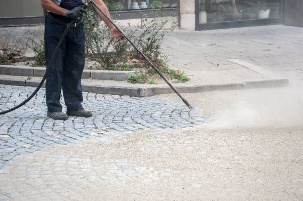 Best Gutter Cleaning  in Santa Barbara, CA